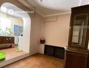 3-комнатная квартира, этаж 2 из 5, 100 м²