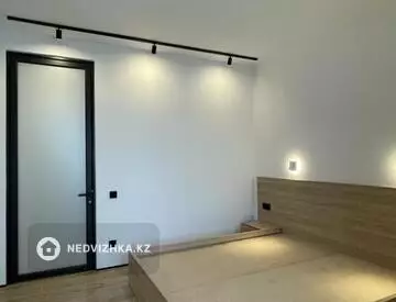 3-комнатная квартира, этаж 2 из 12, 75 м²