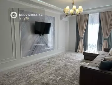 2-комнатная квартира, этаж 6 из 12, 80 м², на длительный срок