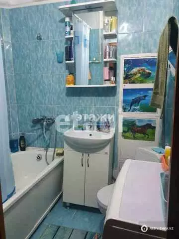 3-комнатная квартира, этаж 4 из 5, 59 м²