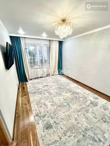 3-комнатная квартира, этаж 4 из 5, 52 м²