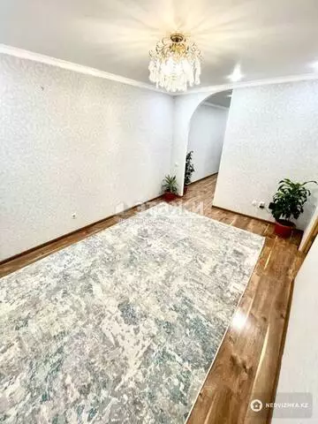 3-комнатная квартира, этаж 4 из 5, 52 м²