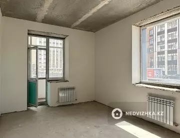 2-комнатная квартира, этаж 1 из 9, 64 м²