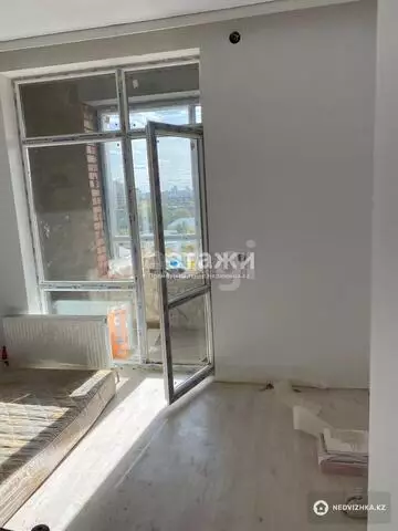 1-комнатная квартира, этаж 8 из 10, 41 м²