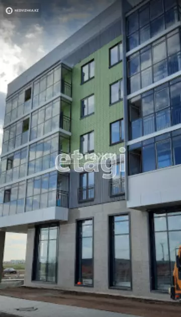 3-комнатная квартира, этаж 2 из 5, 82 м²