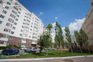 3-комнатная квартира, этаж 3 из 9, 80 м²