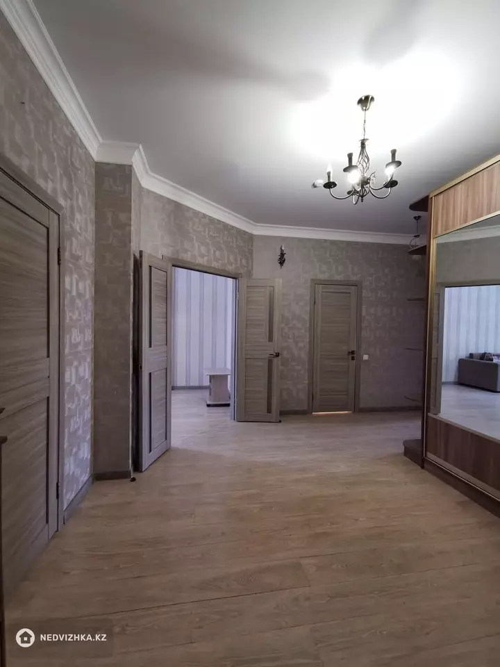 75.6 м², 2-комнатная квартира, этаж 2 из 10, 76 м², изображение - 1