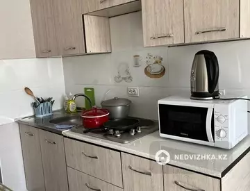 50 м², 2-комнатная квартира, этаж 2 из 12, 50 м², посуточно, изображение - 3