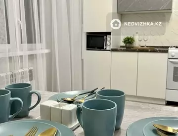 70 м², 2-комнатная квартира, этаж 9 из 9, 70 м², посуточно, изображение - 4