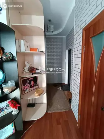 1-комнатная квартира, этаж 21 из 23, 35 м²