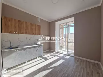1-комнатная квартира, этаж 10 из 12, 36 м²