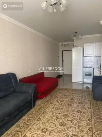 1-комнатная квартира, этаж 13 из 22, 32 м²