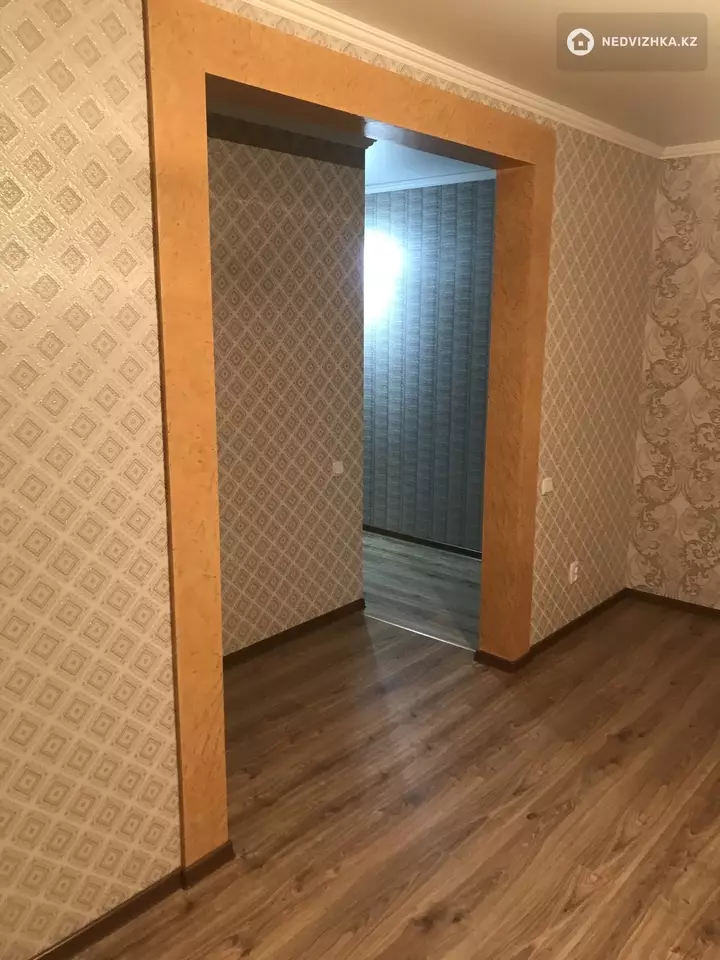 60 м², 3-комнатная квартира, этаж 4 из 5, 60 м², изображение - 1