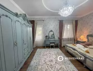 240 м², 7-комнатный дом, 12 соток, 240 м², изображение - 1