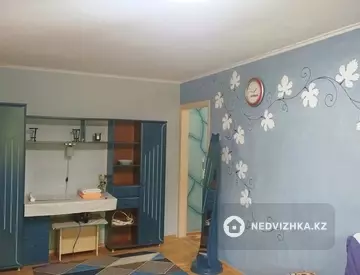 32 м², 1-комнатная квартира, этаж 1 из 4, 32 м², посуточно, изображение - 1