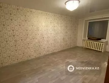 1-комнатная квартира, этаж 4 из 5, 39 м²