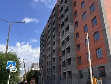 1-комнатная квартира, этаж 7 из 10, 37 м²