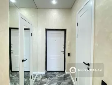 2-комнатная квартира, этаж 12 из 17, 40 м²