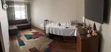 2-комнатная квартира, этаж 8 из 9, 50 м²