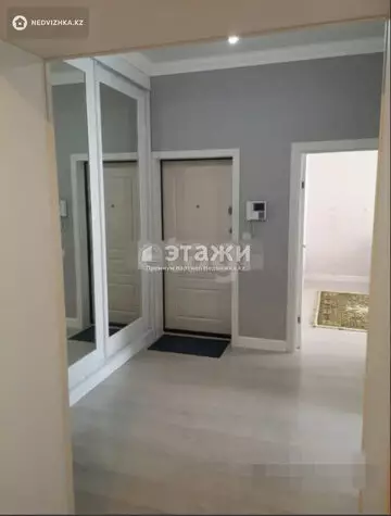 2-комнатная квартира, этаж 4 из 6, 71 м²