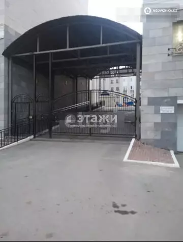 2-комнатная квартира, этаж 4 из 6, 71 м²