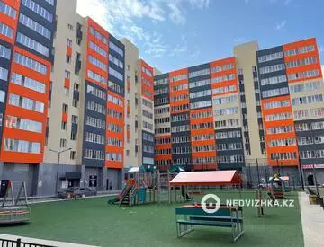 1-комнатная квартира, этаж 2 из 10, 39 м²