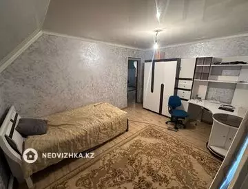 5-комнатный дом, 10 соток, 350 м², на длительный срок