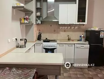 2-комнатная квартира, этаж 2 из 19, 45 м², на длительный срок