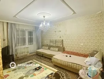 2-комнатная квартира, этаж 4 из 5, 53 м²