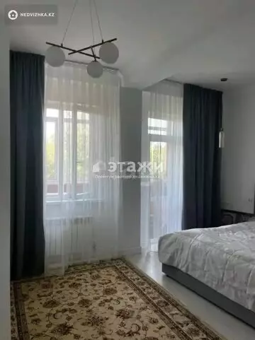 4-комнатная квартира, этаж 2 из 7, 104 м²