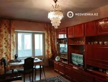 1-комнатная квартира, этаж 4 из 5, 60 м²