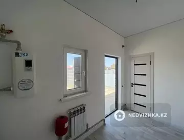 4-комнатный дом, 5 соток, 100 м²