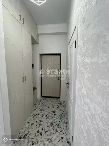 2-комнатная квартира, этаж 8 из 10, 43 м²