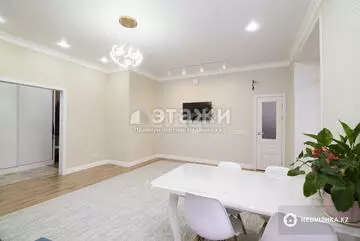 3-комнатная квартира, этаж 10 из 10, 88 м²