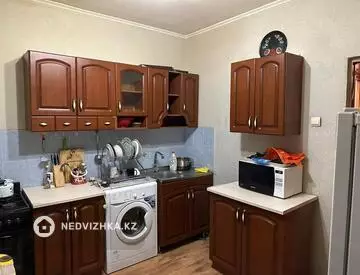 1-комнатная квартира, этаж 3 из 5, 39 м²