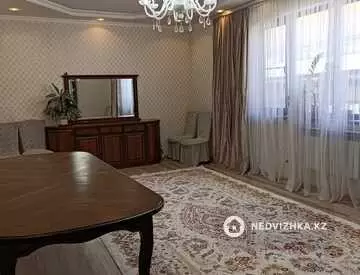 6-комнатный дом, 4 соток, 215 м²