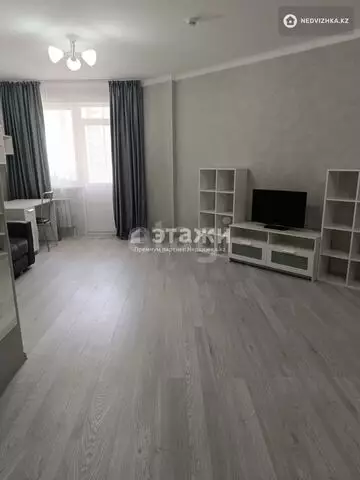 1-комнатная квартира, этаж 3 из 9, 33 м²