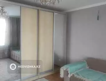 4-комнатная квартира, этаж 2 из 5, 105 м²