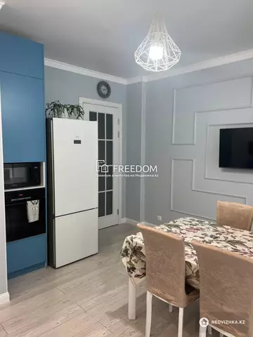 4-комнатная квартира, этаж 17 из 18, 130 м²