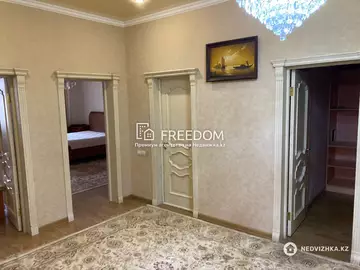 164.8 м², 3-комнатная квартира, этаж 4 из 8, 165 м², изображение - 9