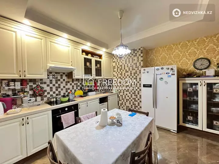 136 м², 4-комнатная квартира, этаж 9 из 9, 136 м², изображение - 1