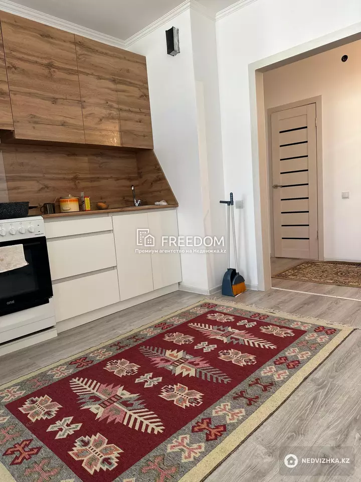70 м², 3-комнатная квартира, этаж 10 из 12, 70 м², изображение - 1