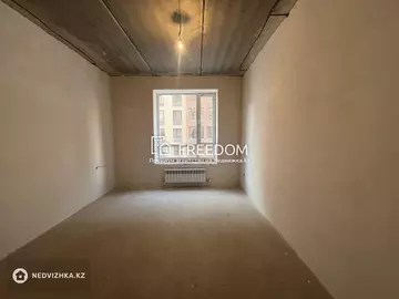 2-комнатная квартира, этаж 4 из 10, 64 м²