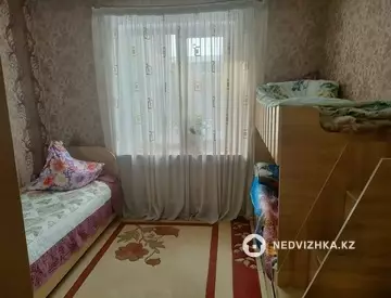 6-комнатный дом, 10 соток, 270 м², На длительный срок