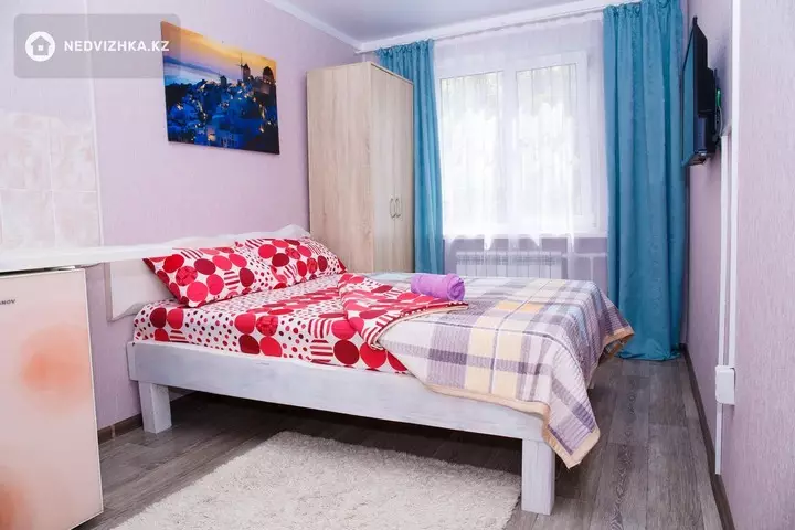 15 м², 1-комнатная квартира, этаж 1 из 4, 15 м², посуточно, изображение - 1