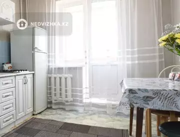 1-комнатная квартира, этаж 8 из 9, 42 м², посуточно