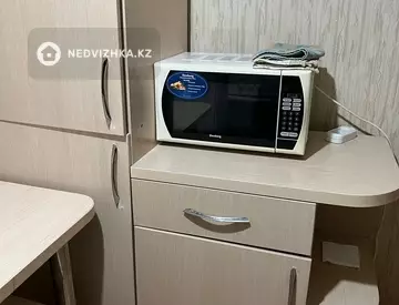 2-комнатная квартира, этаж 3 из 4, 45 м², Посуточно