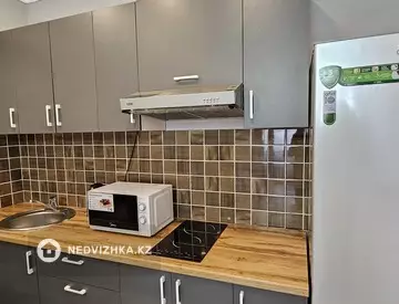 50 м², 1-комнатная квартира, этаж 11 из 12, 50 м², посуточно, изображение - 4