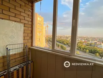 1-комнатная квартира, этаж 11 из 17, 33 м², посуточно