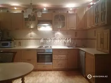 4-комнатная квартира, этаж 3 из 12, 126 м²